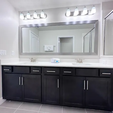 Balmoral Resort-211Mcv Home